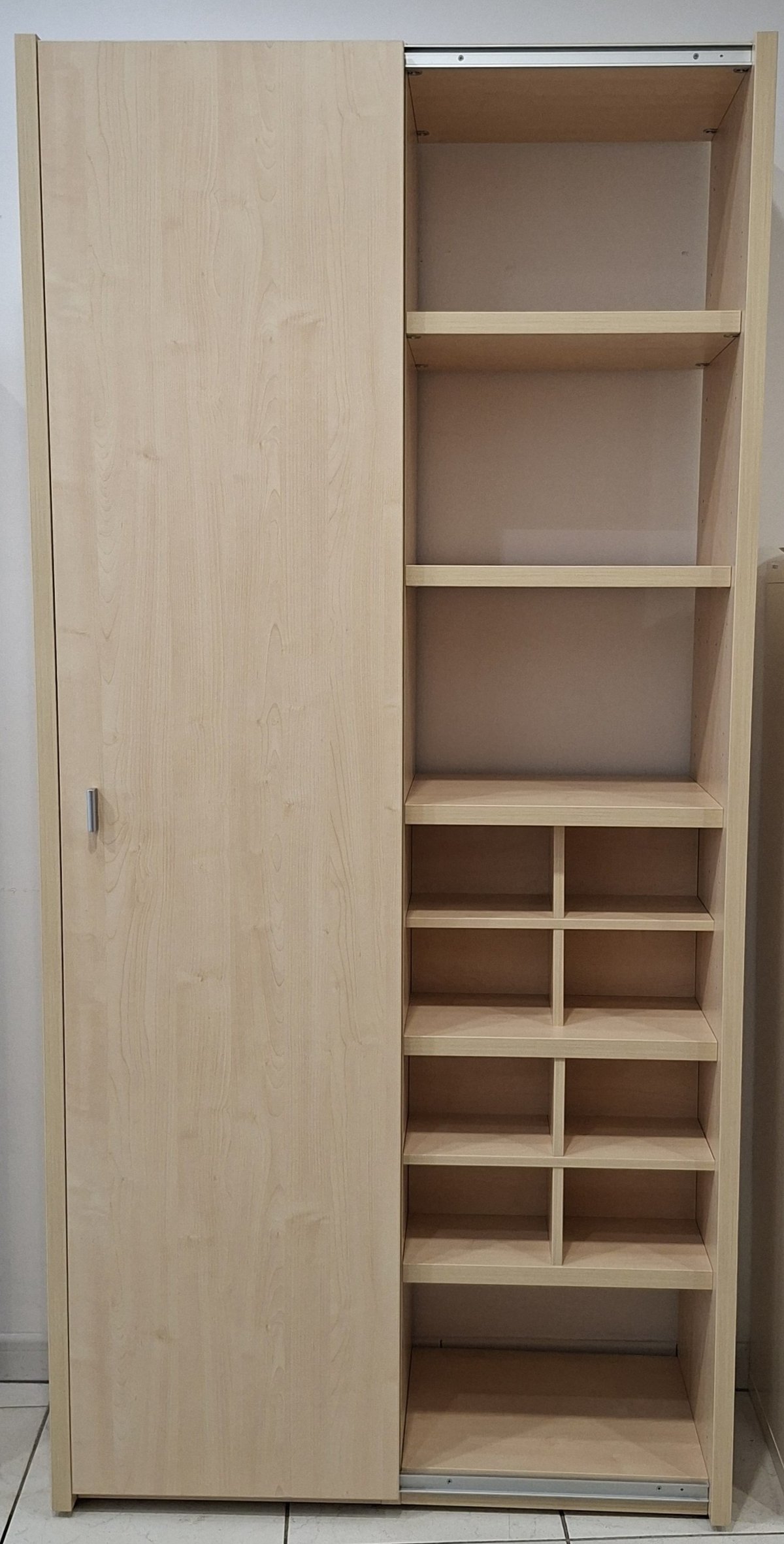 Armoire vitrine